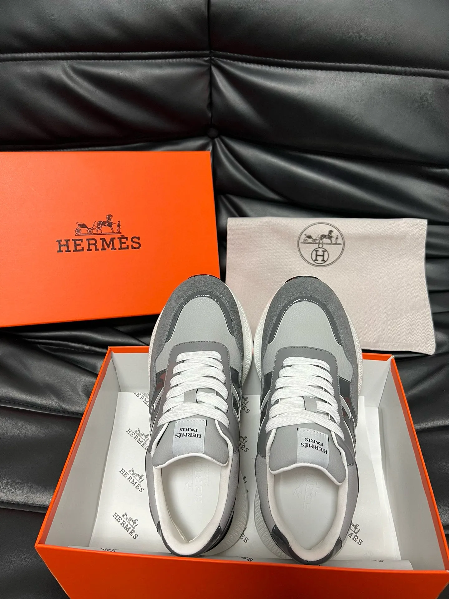[HERMES] Hermès men's shoes 💰540💰 - High-end quality original order - Upper: 🔝 tumbled calfskin, suede calfskin, shoe body sewn with H pattern - Inner: water-dyed cowhide - Outsole: ultra-light T men's shoes 💰U foam rubber; two-color molded outsole - Super high quality control, fine workmanship: highlighted (high-end, luxury, grade) -Size : 39-44 (38, 45 can be customized)